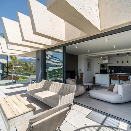 Diamond View Oasis Penthouse